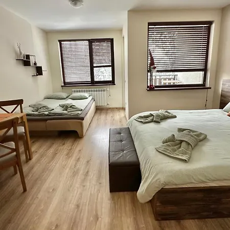 Gardens Chill Hill By Joro